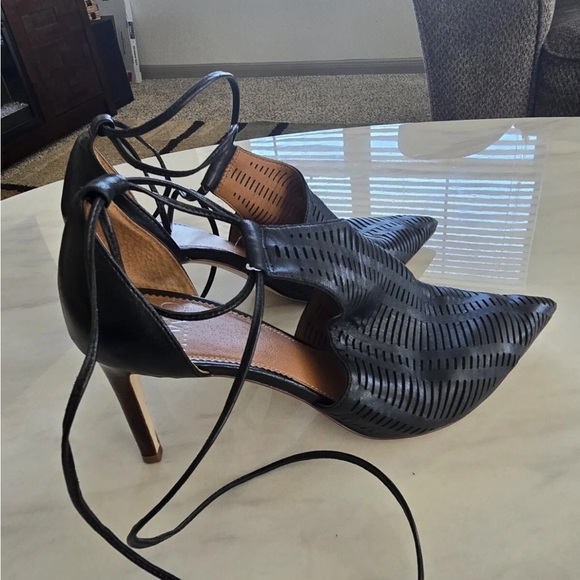 Franco Sarto Heels Krista Women 8M Black Pointed Too Stiletto Booties Excellent - Picture 5 of 15